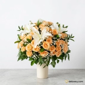 Signature Bouquet in Vase