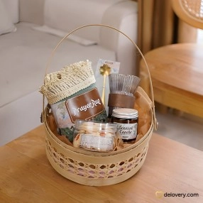 Taam in Pretty Basket
