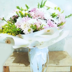Tabletop Blooms