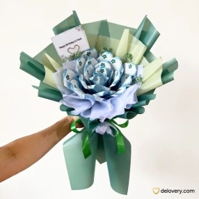 Verdant Wealth Rose